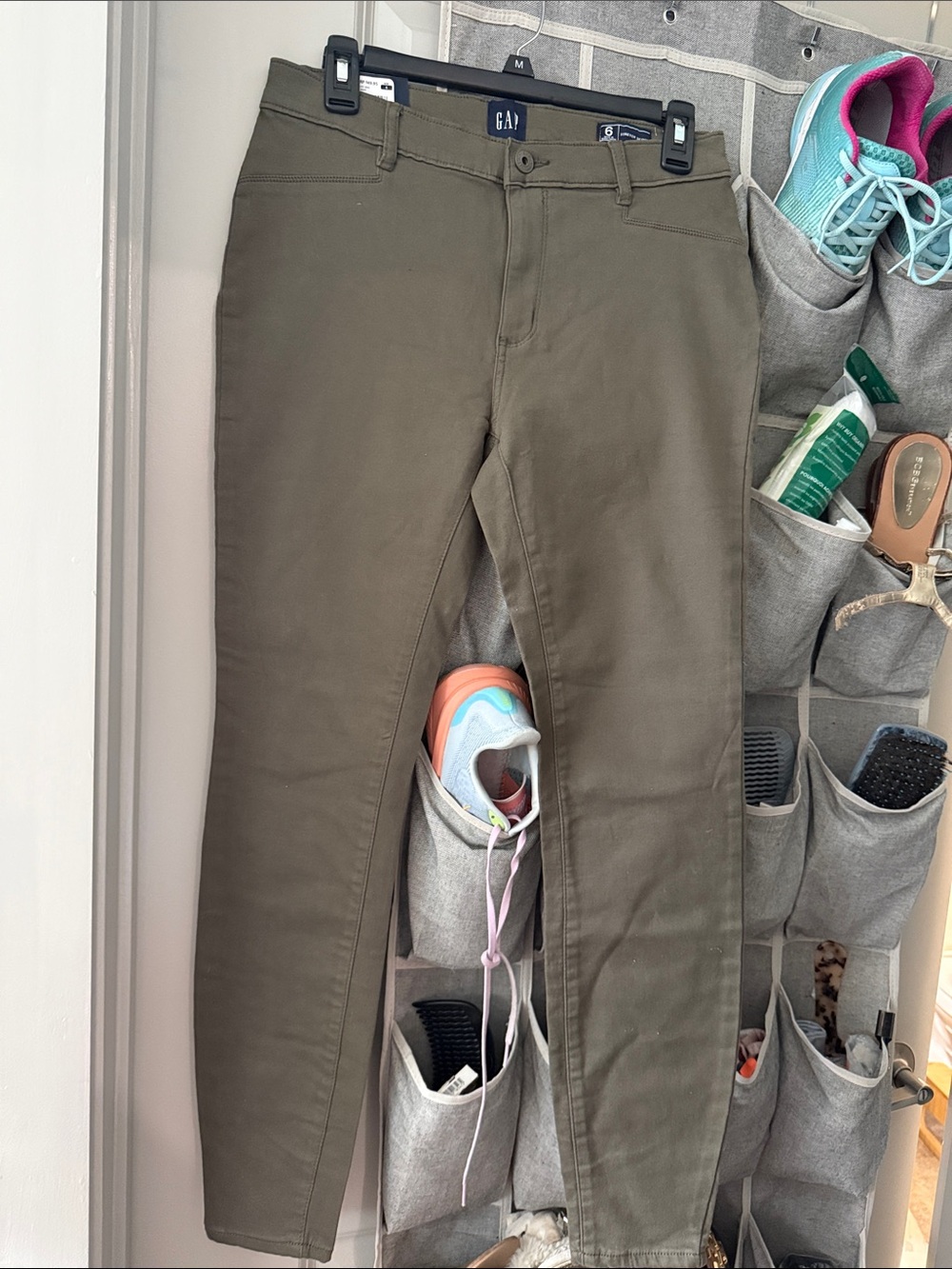 GAP Women’s Stretch Skinny Olive Green Pants